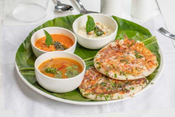 ONION UTHAPPAM