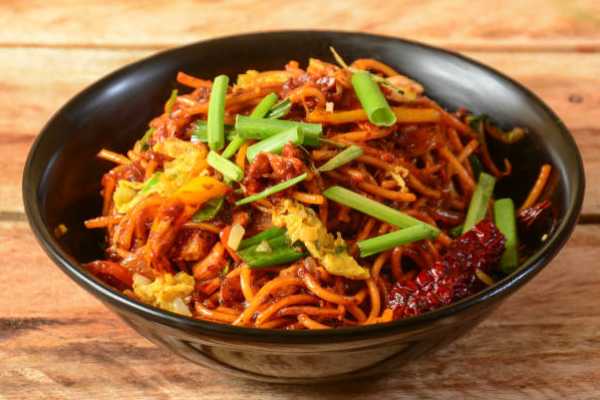 Chicken Schezwan Noodles