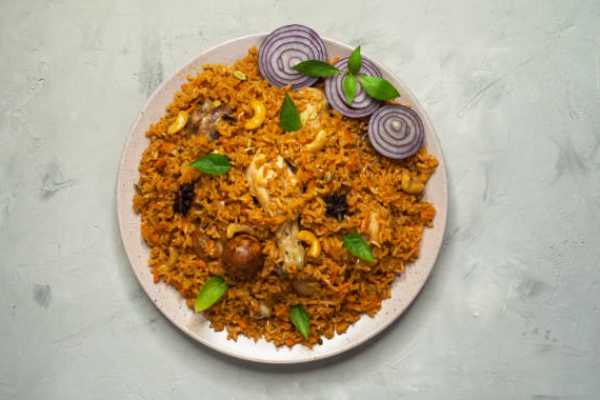 Fmly. Green Mirchi Kodi Pulav