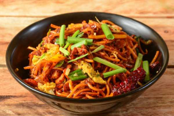 Chicken Schezwan Noodles