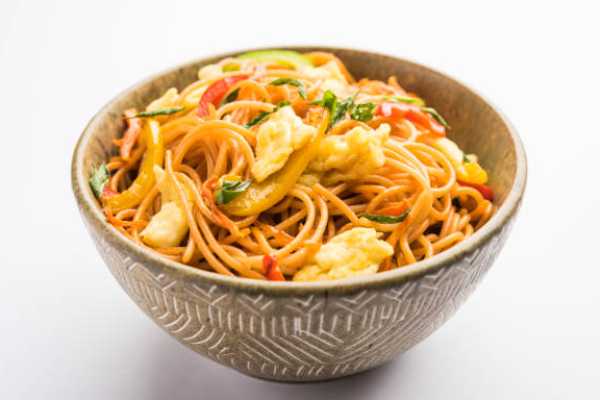Egg Schezwan Noodles
