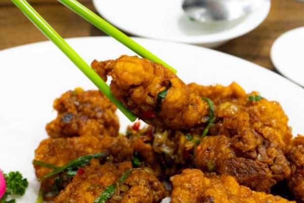 Karivepaku Gobi (Curry Leaves)