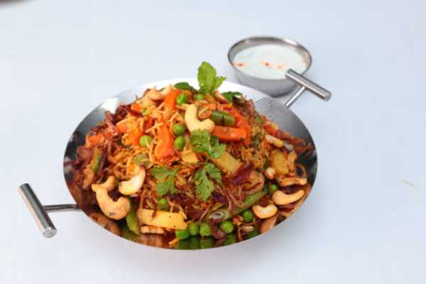 Fmly. Ulavacharu Veg Biryani