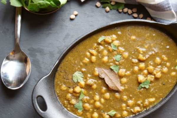 Channa Palak (Spinach)