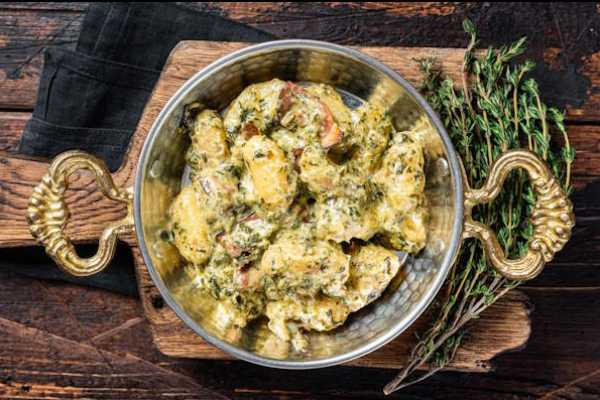 METHI MALAI CHICKEN