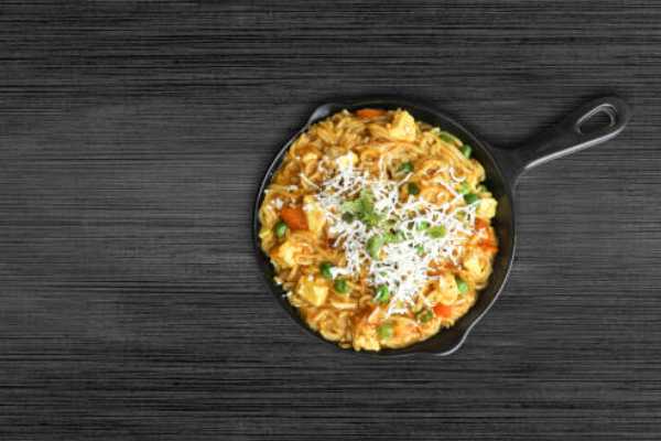 Paneer Schezwan Noodles