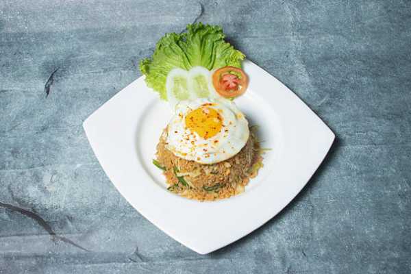 Egg Hakka Fried Rice