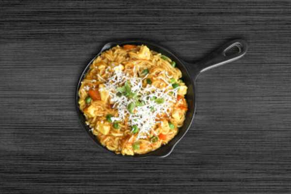 Paneer Hakka Noodles