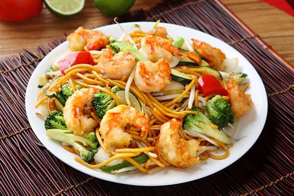 Shrimp Schezwan Noodles