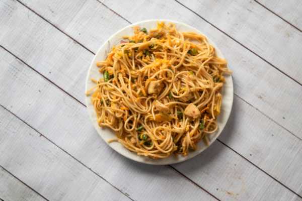 Chicken Schezwan Noodles