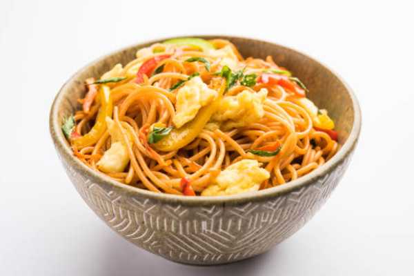 Egg Schezwan Noodles