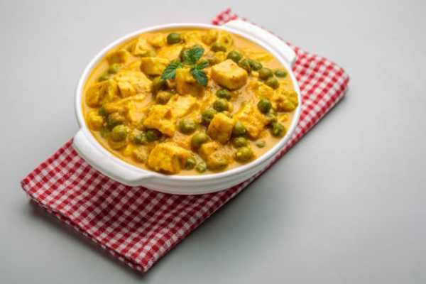 MUTTER PANEER