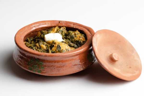 CHICKEN SAAG