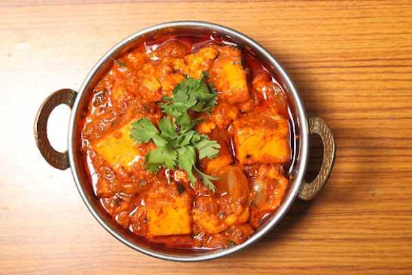 CHICKEN TIKKA MASALA