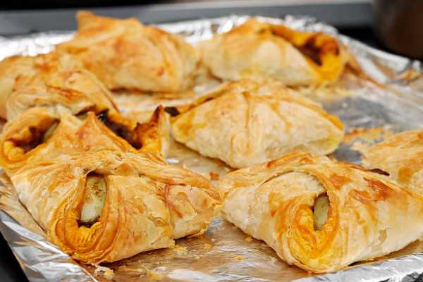 EGG PUFFS