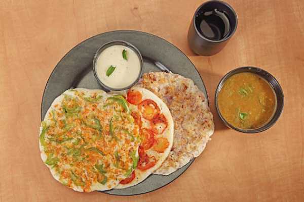 VEG UTHAPPAM