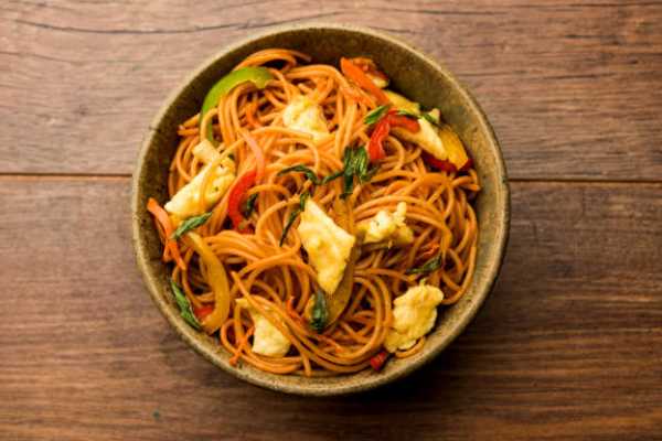 Egg Schezwan Noodles