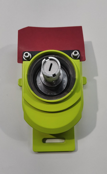 Quick-release roller brush end cover