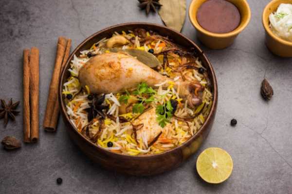 Hyd Chicken Dum Biryani