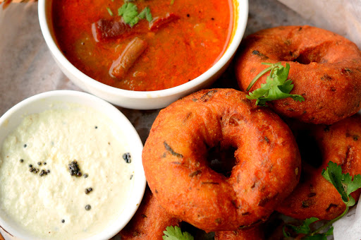Bawarchi Meru Vada