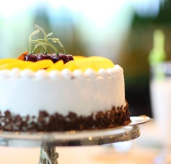 cafe-india-cake-yellow