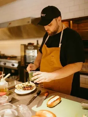 Meet Skilled Chefs at Cafe India Memphis preparing authentic Indian cuisine Skilled Chefs at Cafe India Memphis