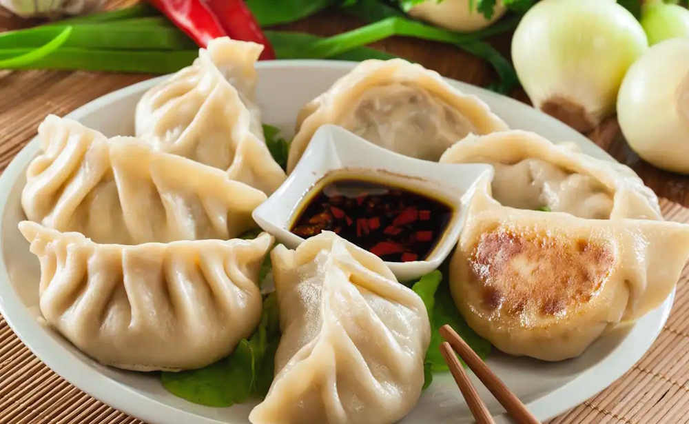 Momos