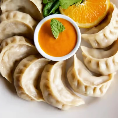 Momos